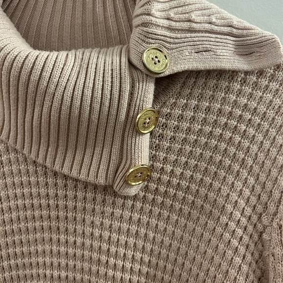 Calvin Klein Women’s Pink Cowl Neck Knit Long Sweater Gold Buttons Size M - Picture 3 of 7